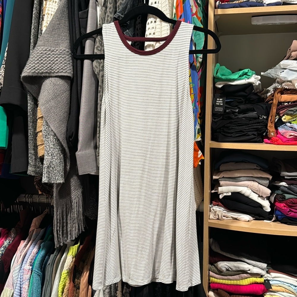 Soprano Navy and White Striped Flowy Dress with burgundy neck